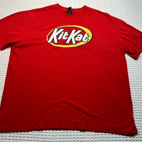 Other - KitKat T-Shirt Men’s Size Extra Large pre Owned.